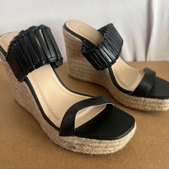 Heart in D Black Slip On Platform Wedge Sandals Heels Size 8 - Picture 1 of 9
